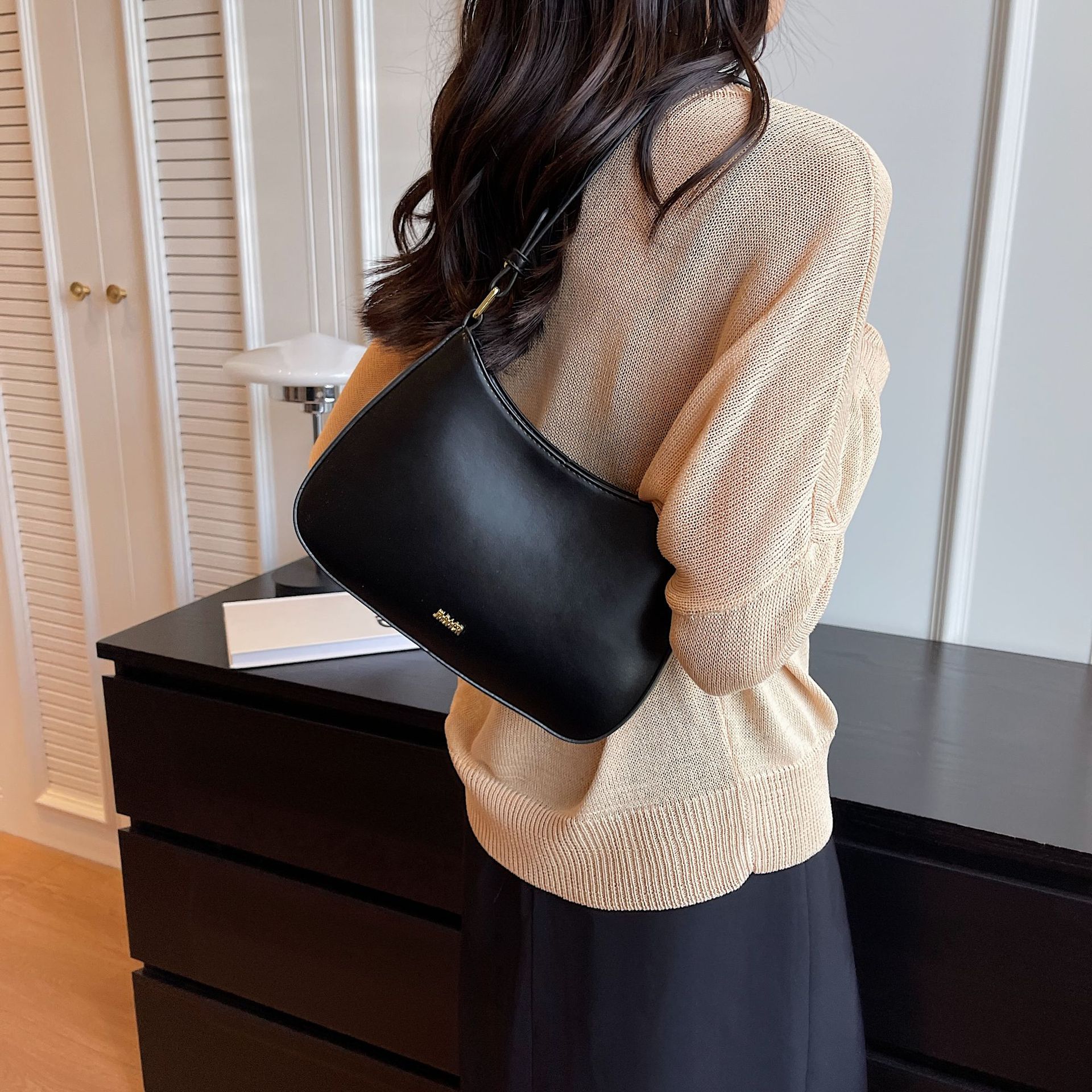 Red Underarm Shoulder Bags for - đánh giá và giá Interior Design Trends 2026