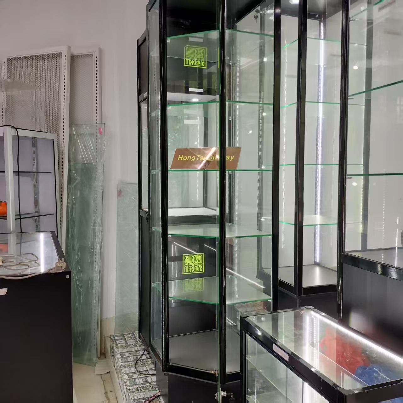 Custom.Interior Design Exhibit - đánh giá và giá Interior Design Exhibition